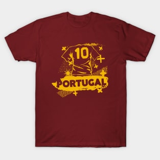 Vintage Portuguese Football // Retro Grunge Portugal Soccer T-Shirt